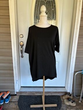 LuLaRoe Black Women's Short-Sleeve Tunic